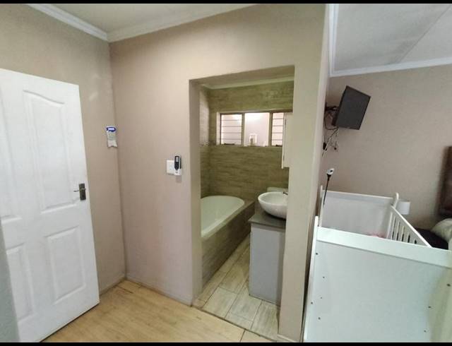 4 BEDROOM HOUSE FOR SALE IN WIERDA PARK